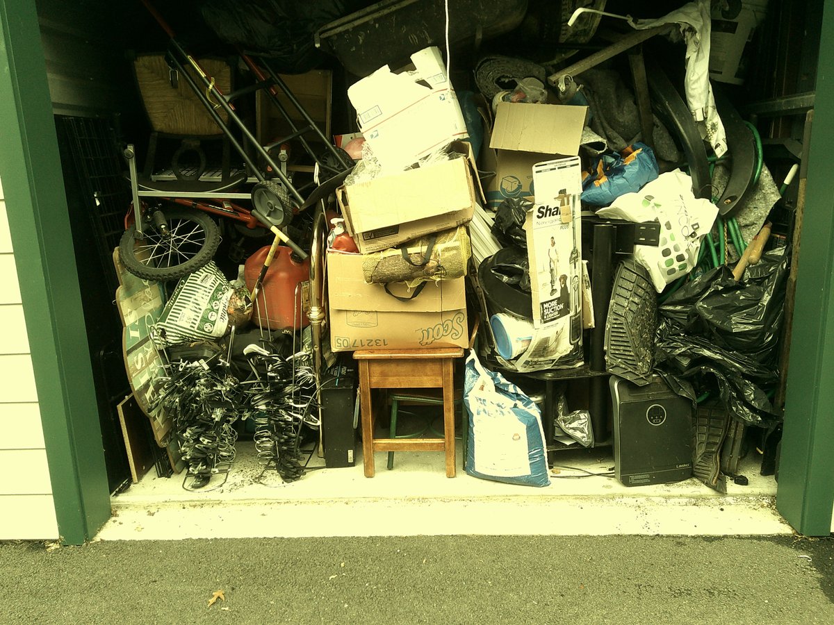 10 x 10 storage unit in Shirley, NY