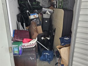 5 x 10 storage unit in Dundalk, MD