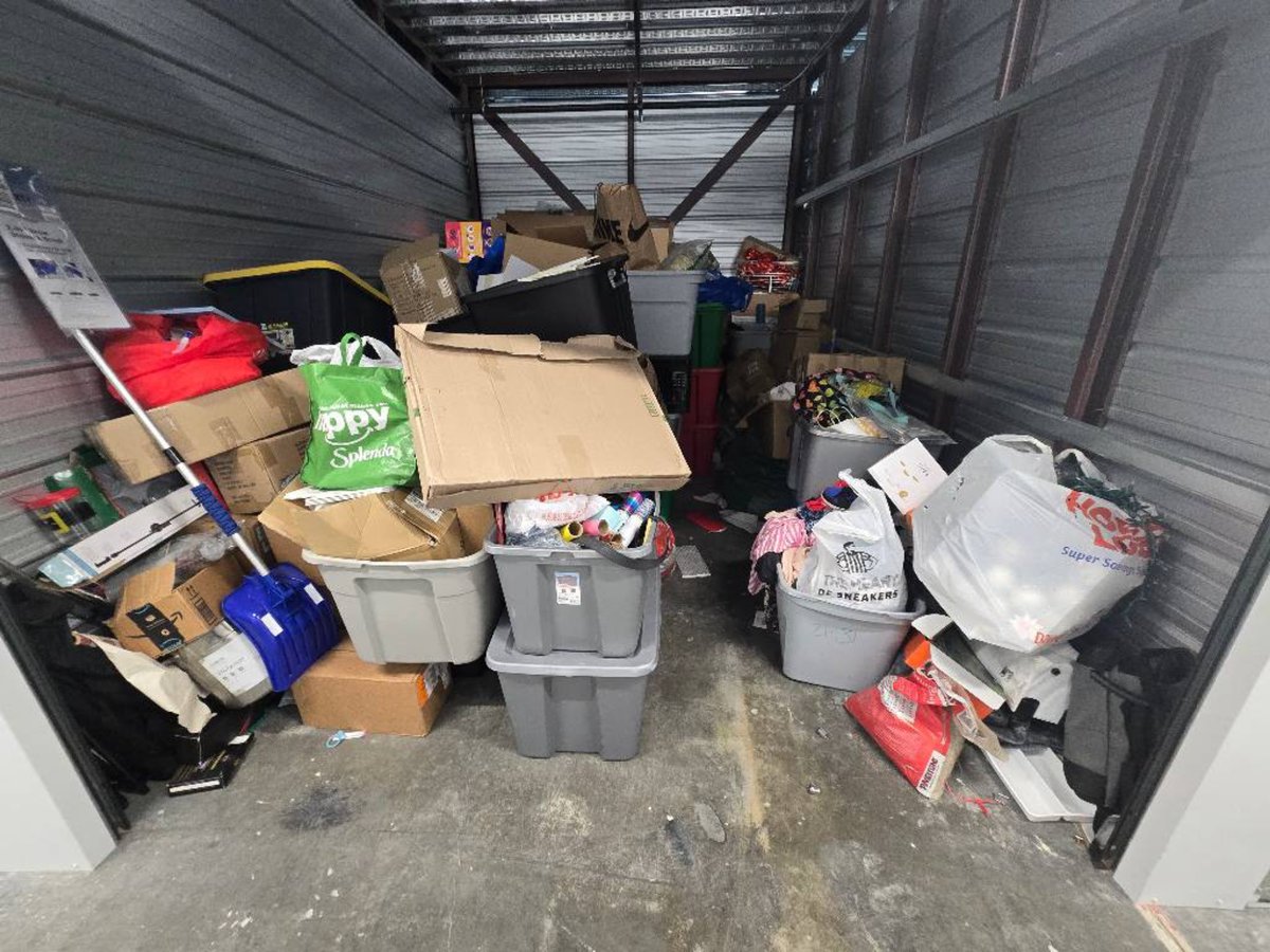 10 x 15 storage unit in Cincinnati, OH