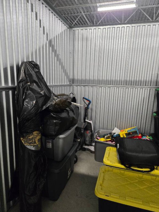 10 x 10 storage unit in Cincinnati, OH