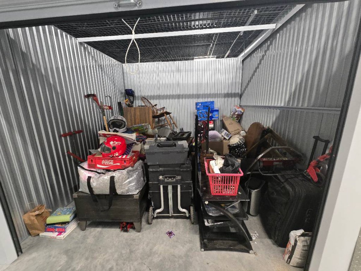 10 x 10 storage unit in Cincinnati, OH