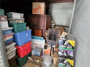 15 x 10 storage unit in Dundalk, MD