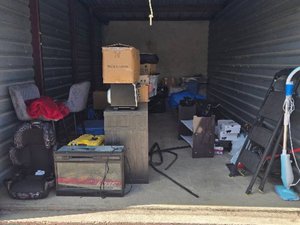 10 x 20 storage unit in Bedford, TX