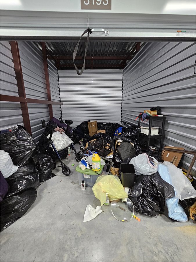10 x 15 storage unit in Laurel, MD