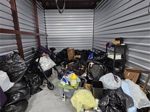 10 x 15 unit in Laurel