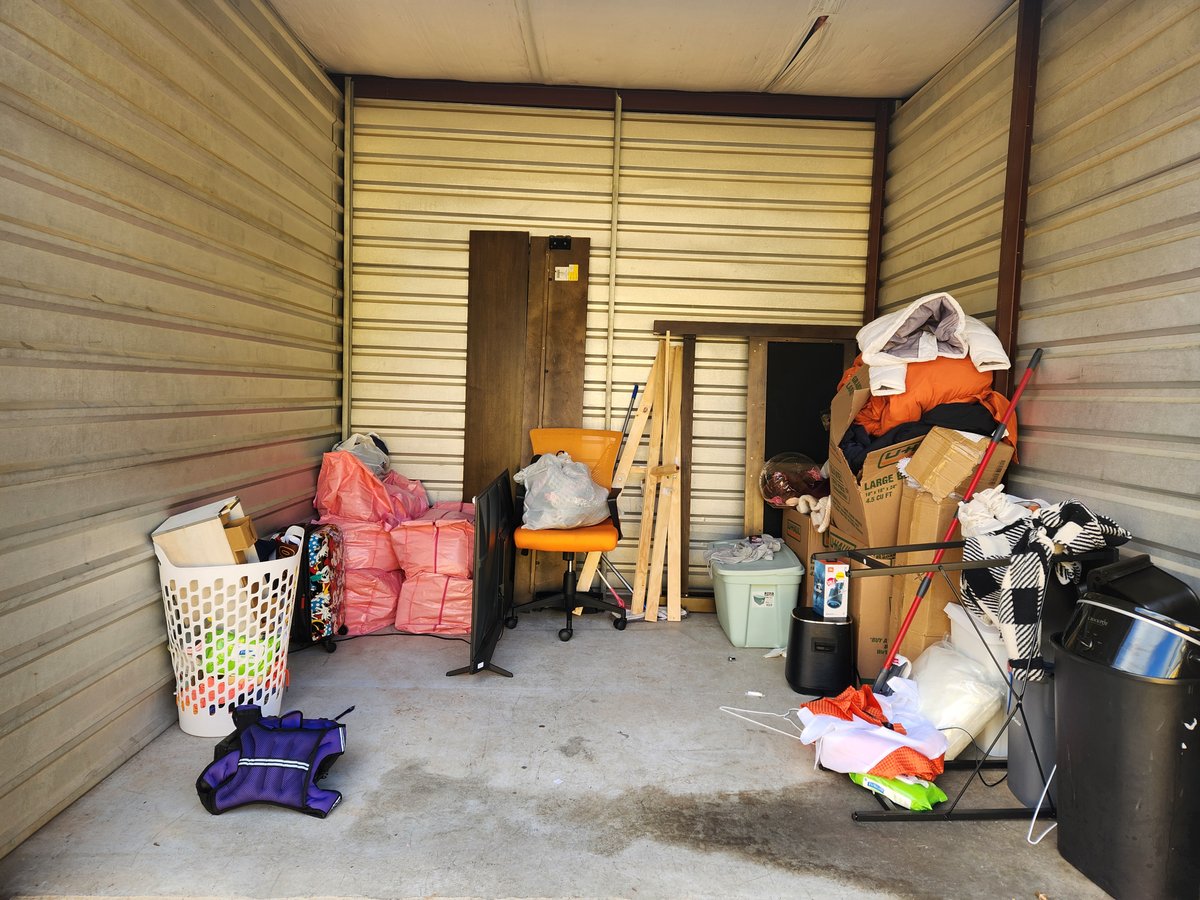 10 x 10 storage unit in Marietta, GA