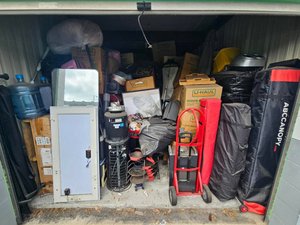 10 x 15 storage unit in Pinellas Park, FL