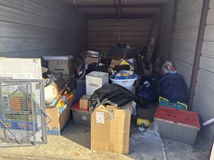 10 x 20 storage unit in Dundalk, MD