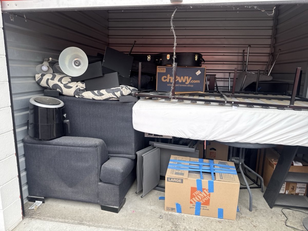 10 x 10 storage unit in Rancho Mirage, CA