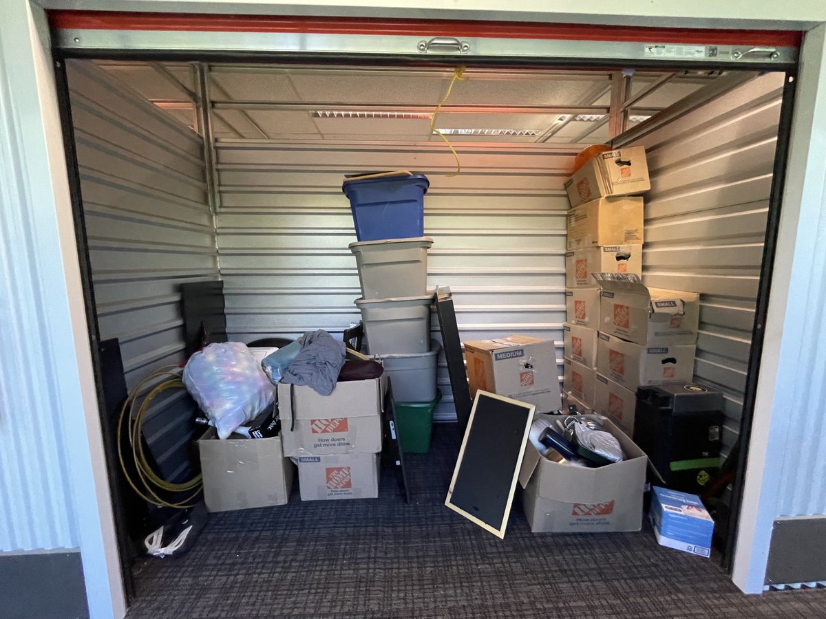 5 x 10 storage unit in Tukwila, WA