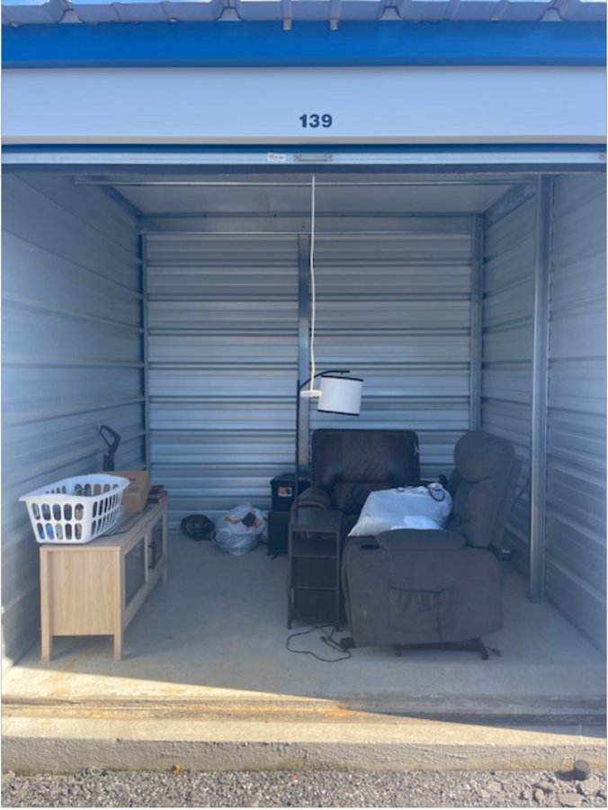 10 x 10 storage unit in Lexington, NC