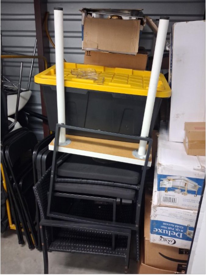 5 x 10 storage unit in Orlando, FL