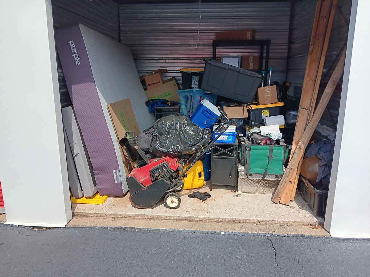 10 x 10 storage unit in Osceola, IN