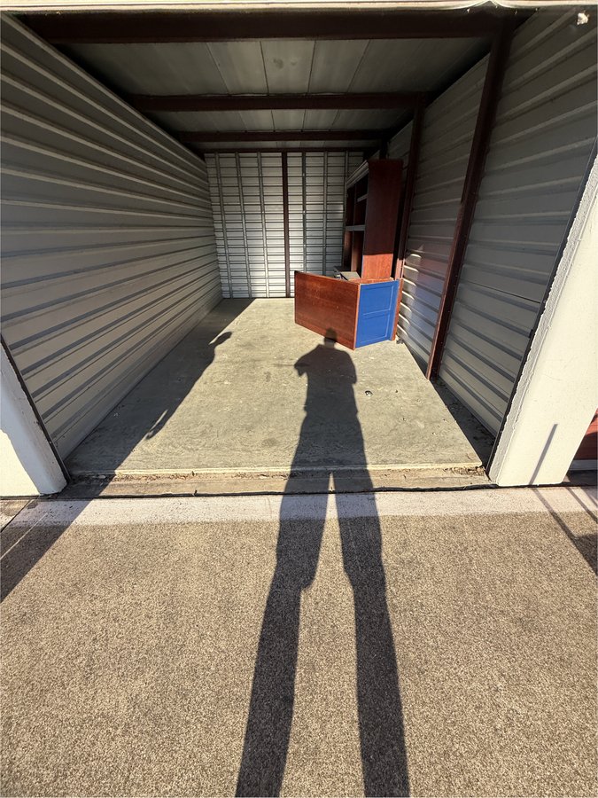 10 x 20 storage unit in Arlington, TX