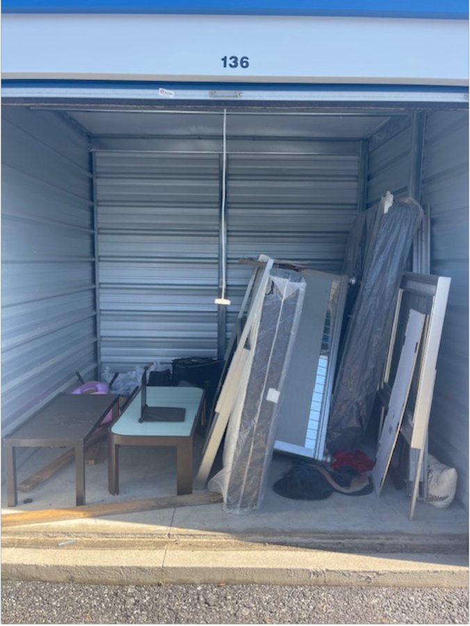 10 x 10 storage unit in Lexington, NC