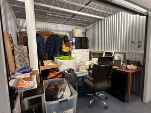10 x 10 storage unit in Rockville, MD