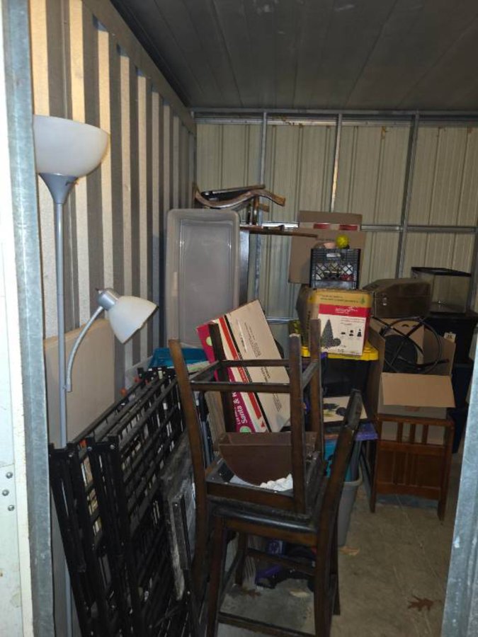10 x 10 storage unit in Newport News, VA