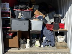 9 x 12 storage unit in Mount Washington, KY
