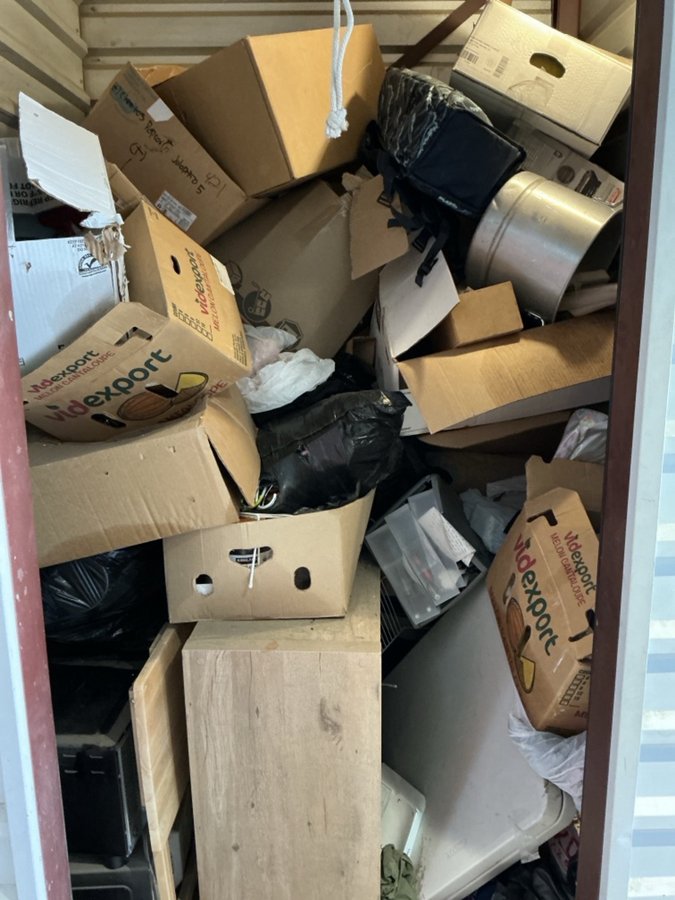 5 x 5 storage unit in Desert Hot Springs, CA