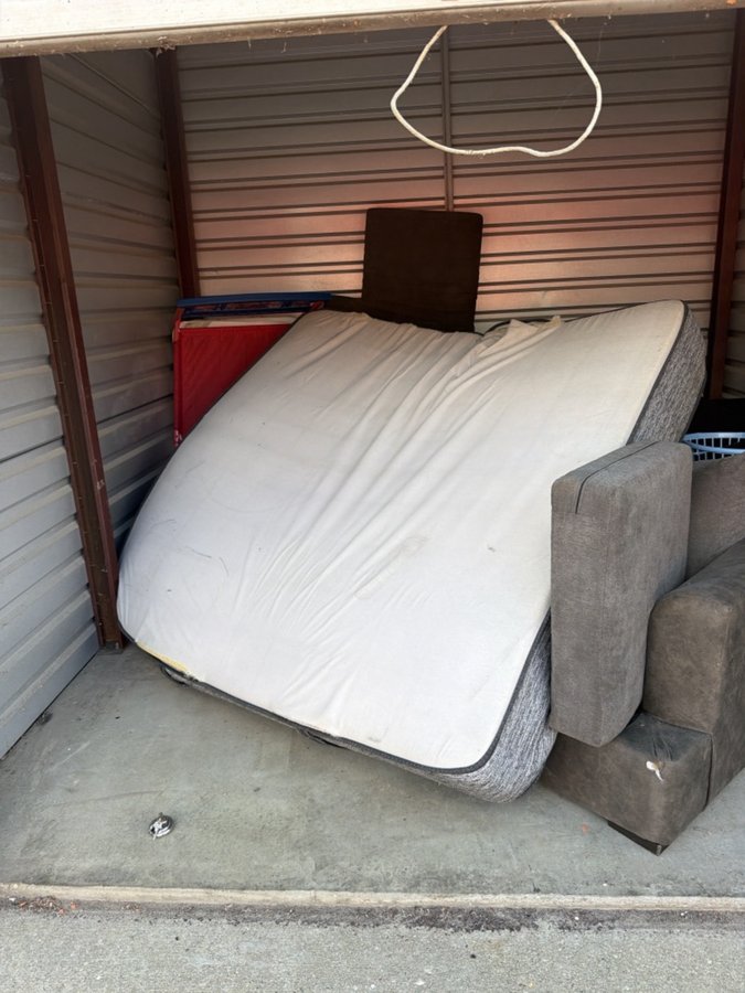 10 x 10 storage unit in Auburn Hills, MI