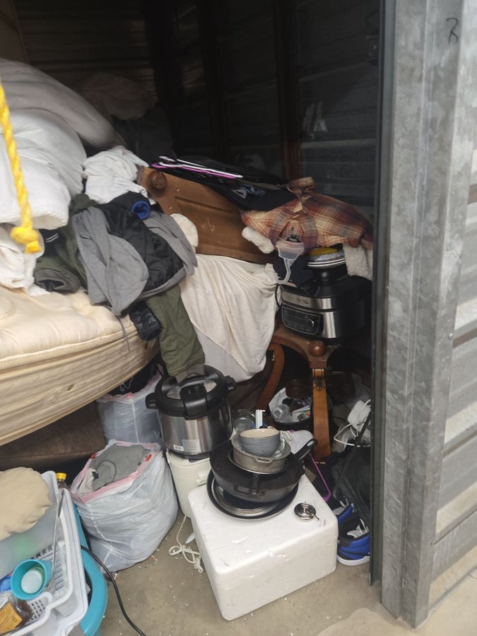 10 x 10 storage unit in Baltimore, MD