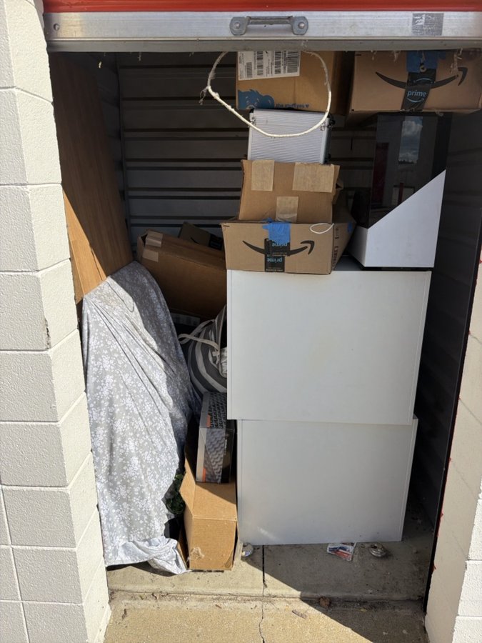 5 x 5 storage unit in Auburn Hills, MI