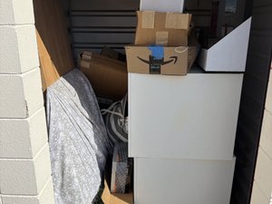 5 x 5 storage unit in Auburn Hills, MI