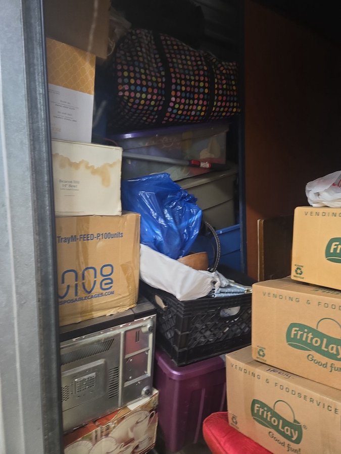 10 x 15 storage unit in Baltimore, MD