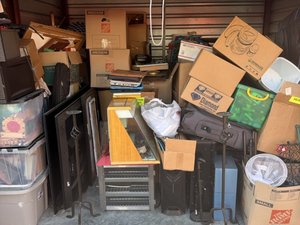 10 x 10 storage unit in Auburn Hills, MI