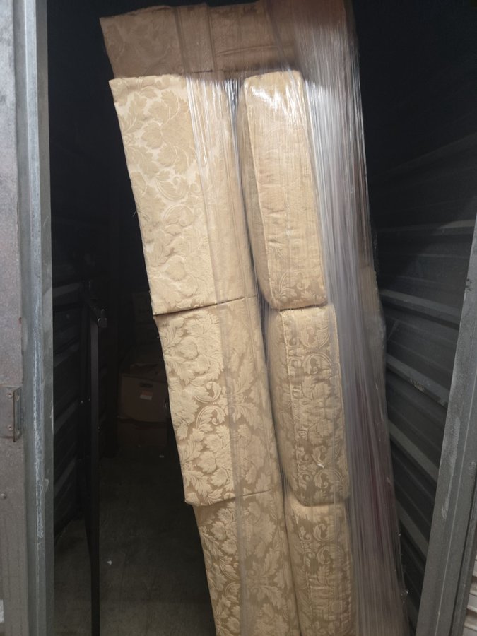 5 x 12 storage unit in Baltimore, MD