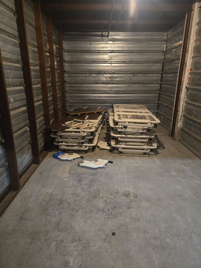 10 x 20 storage unit in Baltimore, MD