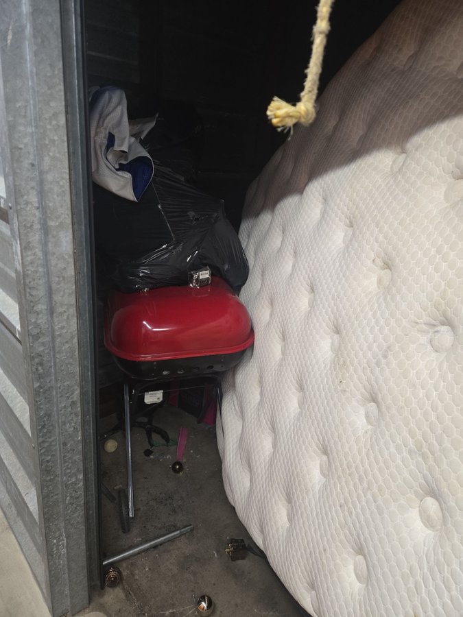 10 x 10 storage unit in Baltimore, MD