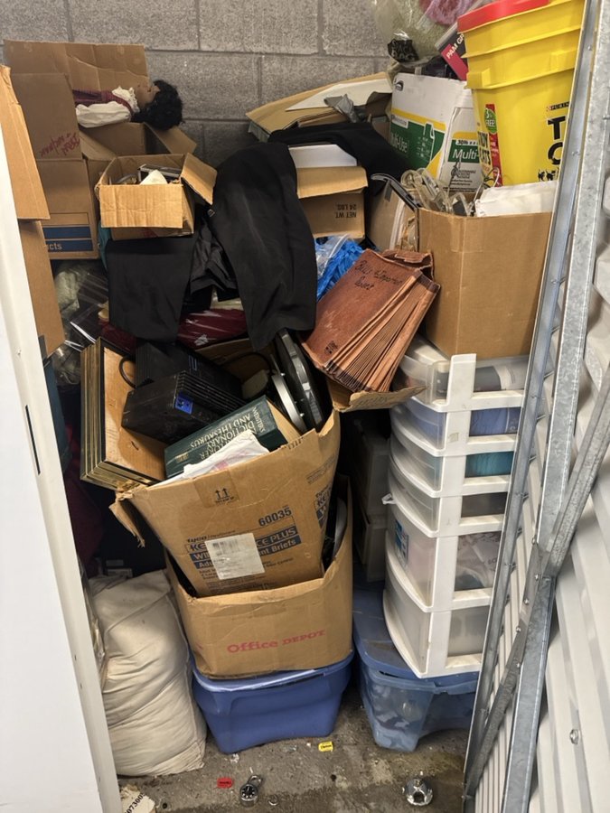 5 x 5 storage unit in Baltimore, MD