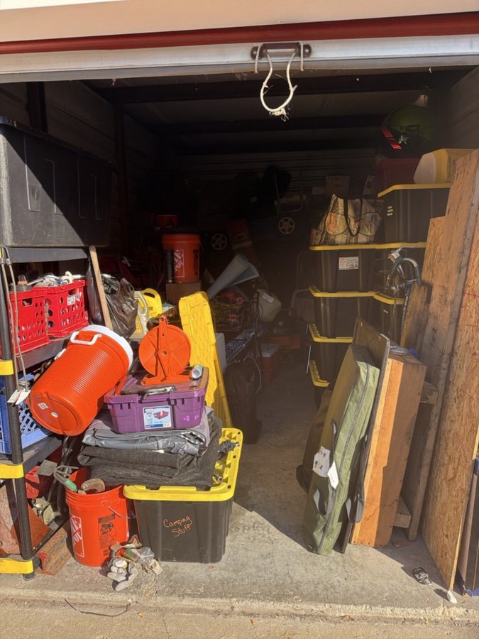 10 x 20 storage unit in Auburn Hills, MI