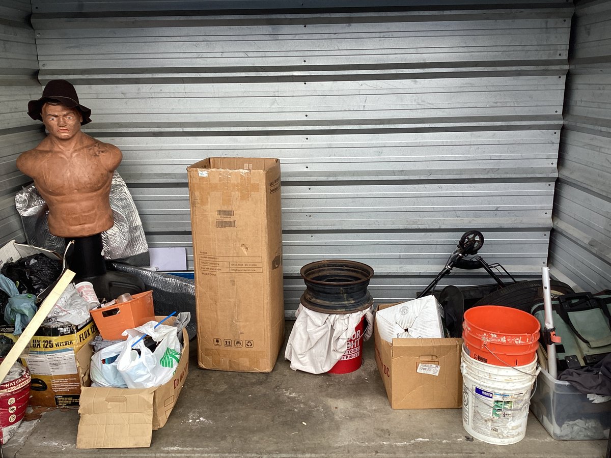 5 x 10 storage unit in Redding, CA