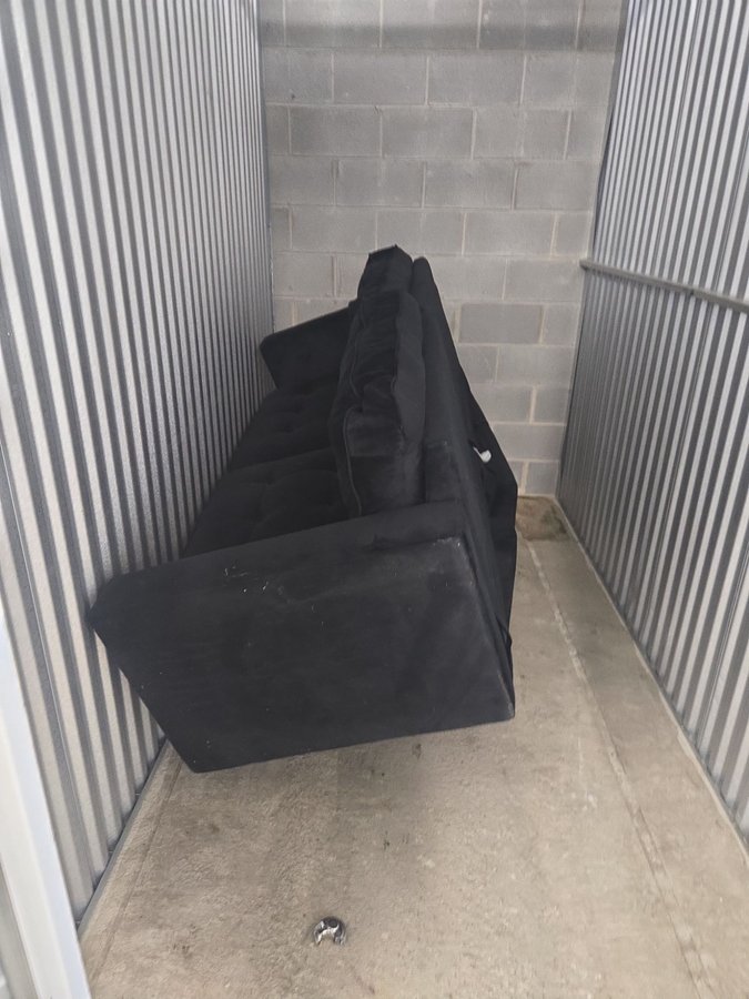 5 x 10 storage unit in Baltimore, MD