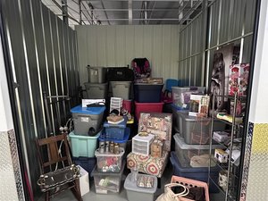 8 x 9 storage unit in Saint Paul, MN
