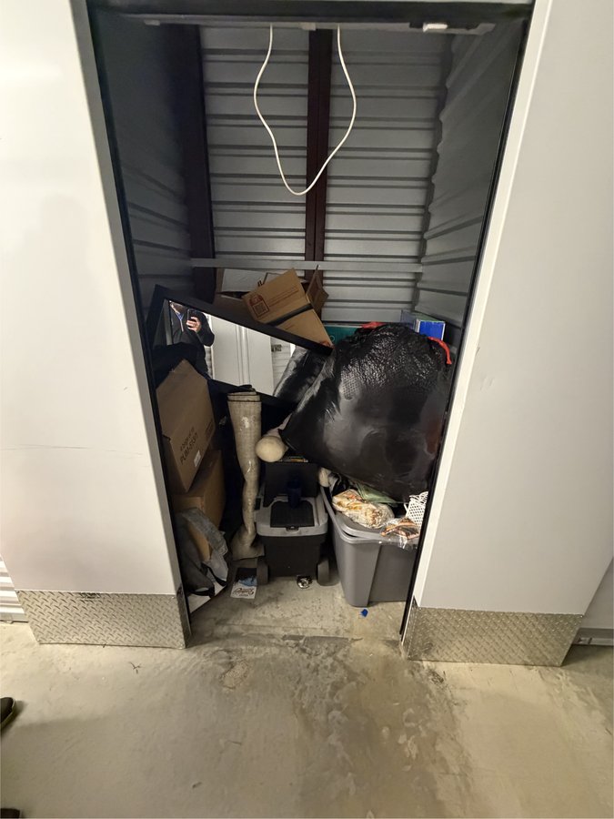 5 x 5 storage unit in Lorton, VA