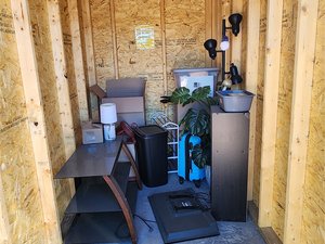 5 x 10 unit in Rice Lake