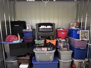 10 x 5 storage unit in Saint Paul, MN