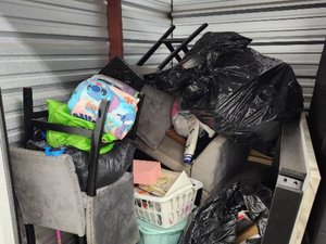 10 x 7 storage unit in Chicago, IL
