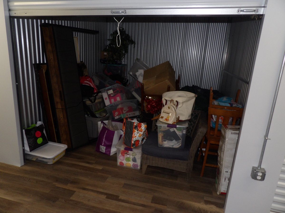 10 x 10 storage unit in East Windsor, CT
