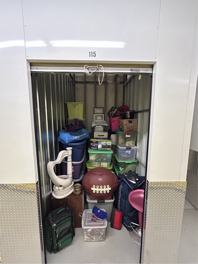 5 x 9 storage unit in Saint Paul, MN