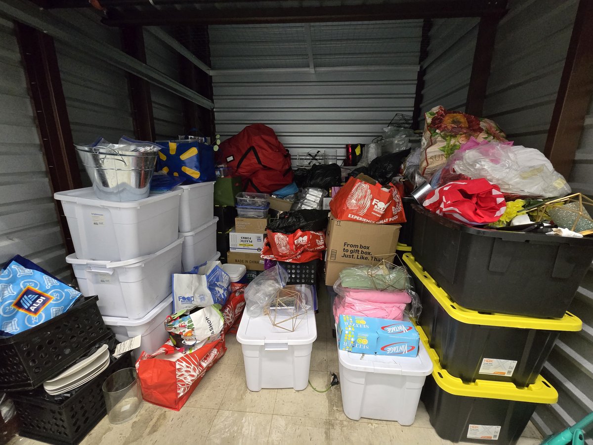 10 x 10 storage unit in Brooklyn, NY