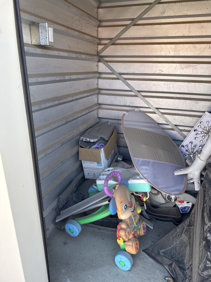 5 x 5 storage unit in Desert Hot Springs, CA