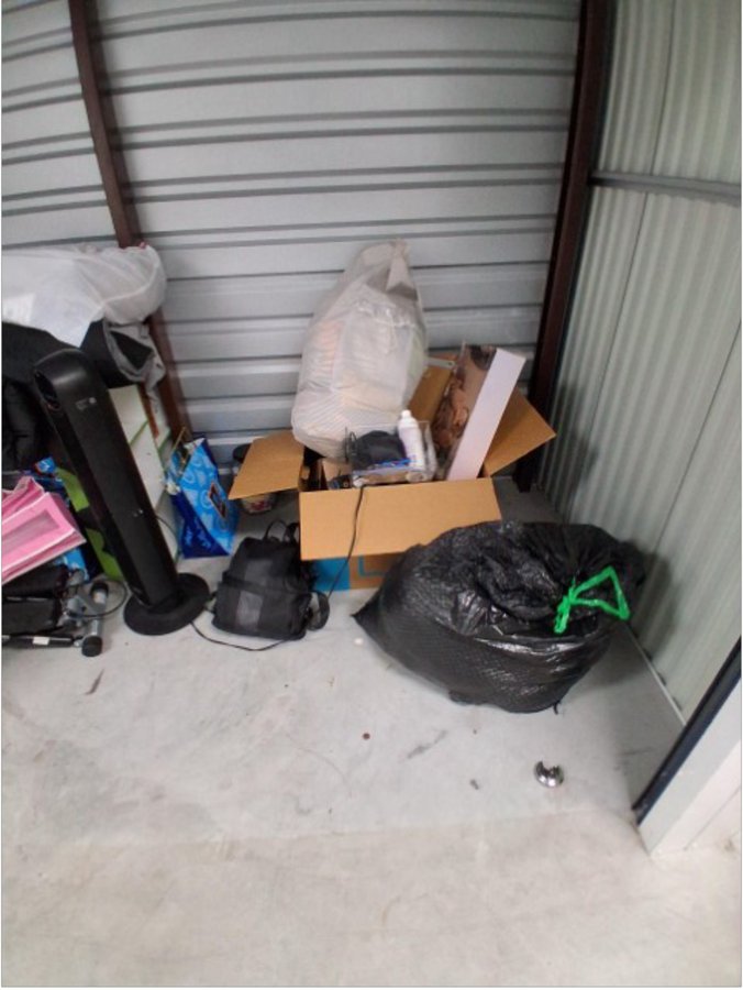 5 x 10 storage unit in Orlando, FL