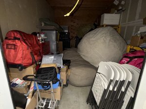 10 x 15 storage unit in Canoga Park, CA