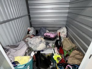 5 x 5 storage unit in Canoga Park, CA