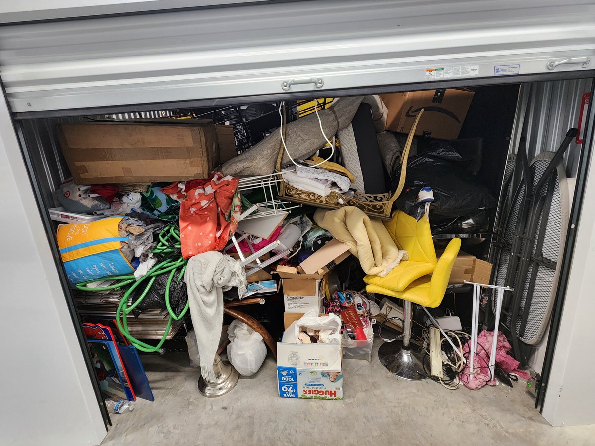 10 x 20 storage unit in Lake Worth, FL