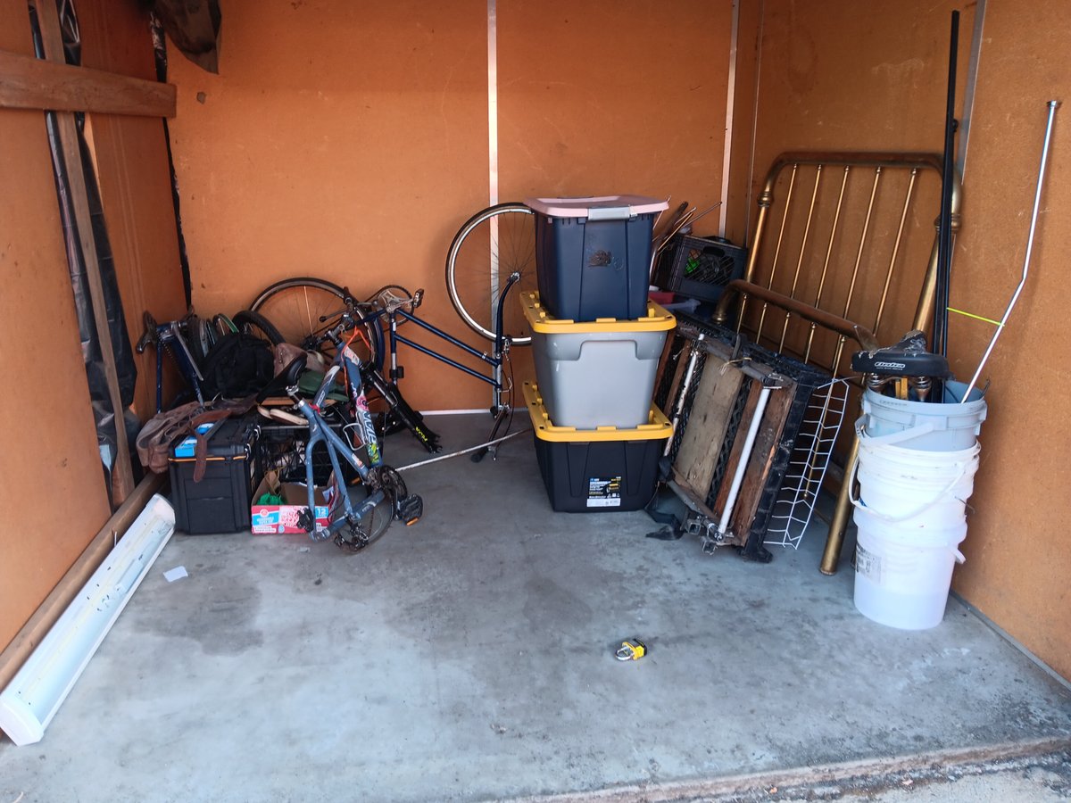 10 x 10 storage unit in Chico, CA